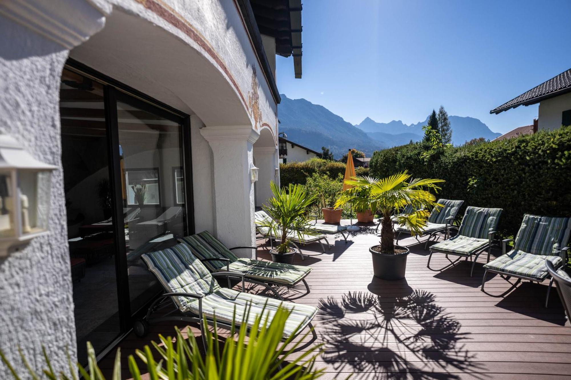 Parkhotel Wallgau 4 Sterne Superior Alpenjuwel Mit Spa Genuss, Golf & Wellness In Der Karwendel-Region Tradition Trifft Eleganz Im Stilvollen Rueckzugsort Luaran gambar