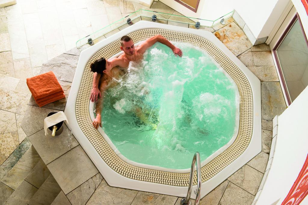 Parkhotel Wallgau 4 Sterne Superior Alpenjuwel Mit Spa Genuss, Golf & Wellness In Der Karwendel-Region Tradition Trifft Eleganz Im Stilvollen Rueckzugsort Luaran gambar