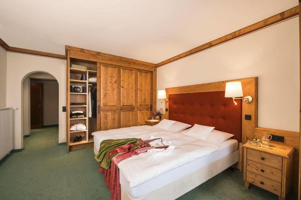 Parkhotel Wallgau 4 Sterne Superior Alpenjuwel Mit Spa Genuss, Golf & Wellness In Der Karwendel-Region Tradition Trifft Eleganz Im Stilvollen Rueckzugsort Luaran gambar